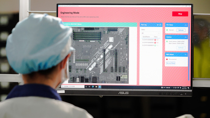 華碩開啟智能制造新篇章 首個AI智能工廠融合3D數字孿生、AR與機器人技術